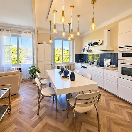 Centre, 115 M2, 3 Et Parking Apartamento